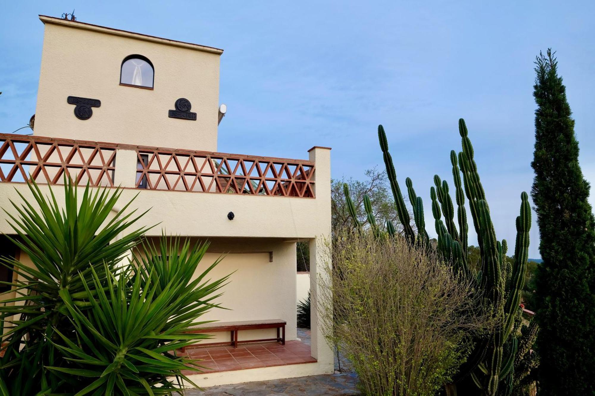 Torre Costa Brava Apartment Garrigas Exterior photo
